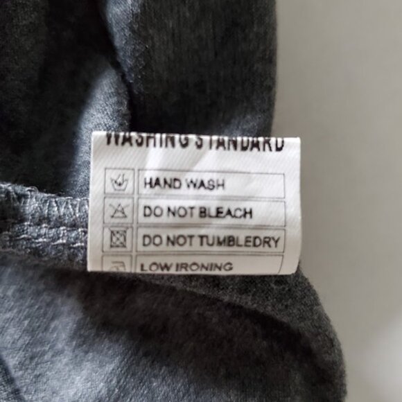 Queen Classic Crest Rock Band Gray T-Shirt Music Size L Retro/Vintage Layer - Picture 7 of 7